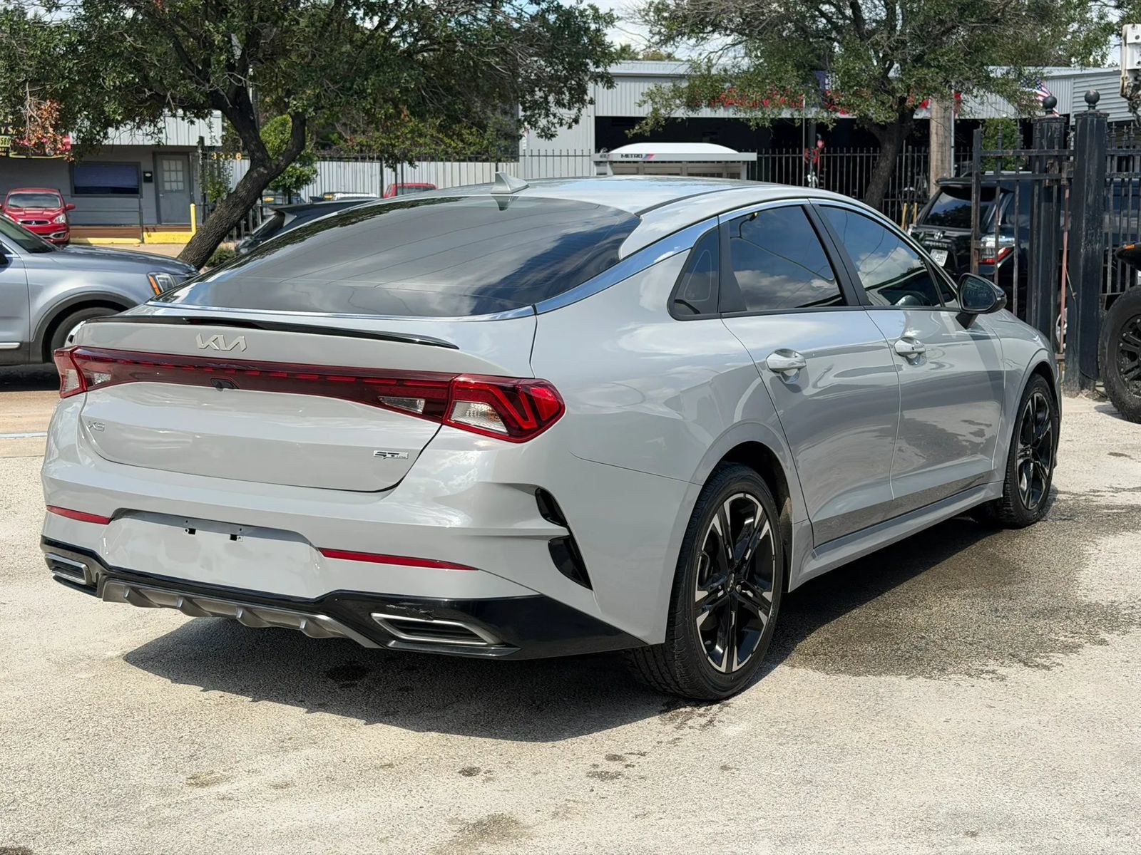 Used 2023 Kia K5 GT-Line w/ GT-Line Premium Package FWD image 4