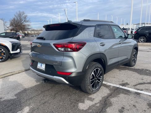 Certified 2024 Chevrolet TrailBlazer LT w/ Convenience Package image 3