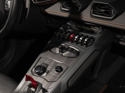 Used 2019 Lamborghini Huracan LP 580-2 image 15