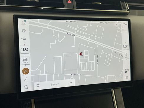 Certified 2026 Land Rover Range Rover Velar Dynamic SE image 25