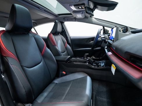 New 2026 Toyota Prius Plug-In Hybrid image 15