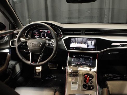 Used 2021 Audi RS 6 AWD/4WD image 10