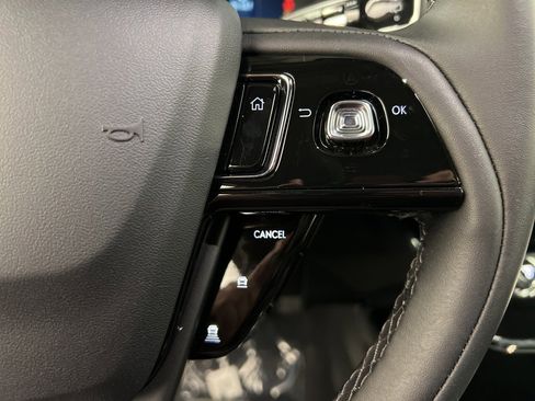 New 2026 Lincoln Corsair Premiere image 18