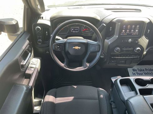Used 2025 Chevrolet Silverado 2500 Custom w/ Custom Value Package AWD/4WD image 2