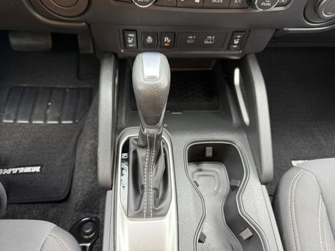 Used 2023 Nissan Frontier SV w/ SV Convenience Package RWD image 22