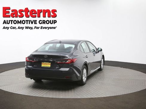 Used 2025 Toyota Camry LE FWD image 38