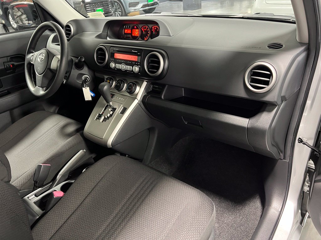 Used 2008 Scion xB FWD image 20