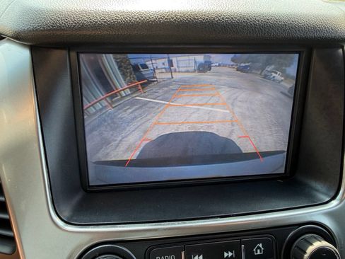 Used 2015 Chevrolet Tahoe LT w/ Luxury Package RWD image 16