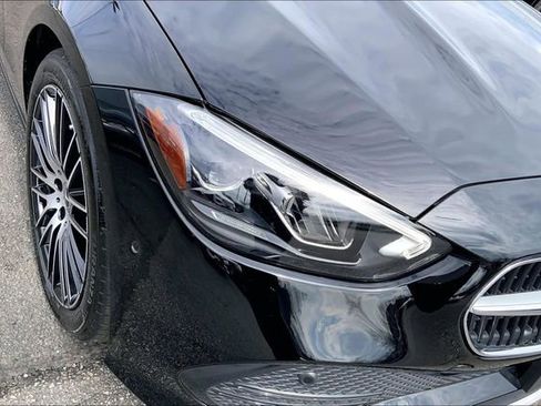 Used 2025 Mercedes-Benz C 300 4MATIC Sedan image 24