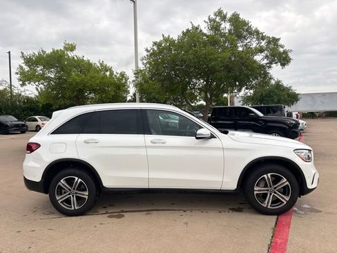 Used 2021 Mercedes-Benz GLC 300 image 4