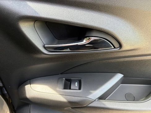 Used 2024 Chevrolet Trax LS FWD image 30