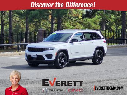 Used 2023 Jeep Grand Cherokee Altitude