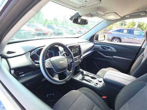 Used 2018 Chevrolet Traverse LT w/ LPO, 'HIT The Road' Package AWD/4WD image 14