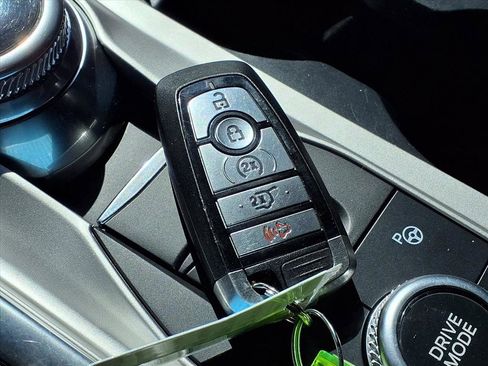 Used 2020 Ford Explorer Platinum AWD/4WD image 16
