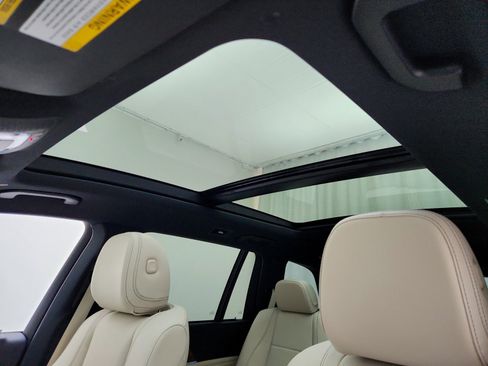 Certified 2025 Mercedes-Benz GLS 450 4MATIC image 18