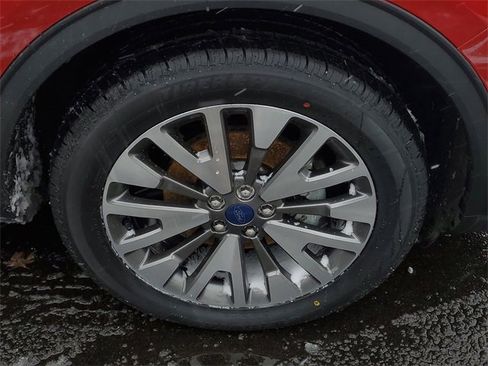 Certified 2022 Ford Escape Titanium w/ Class II Trailer Tow Package image 5