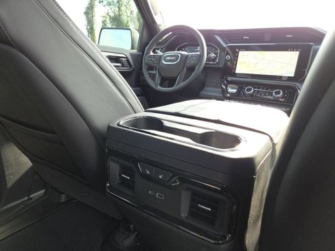 New 2026 GMC Sierra 1500 AT4X w/ LPO, Black Badging Package AWD/4WD image 30