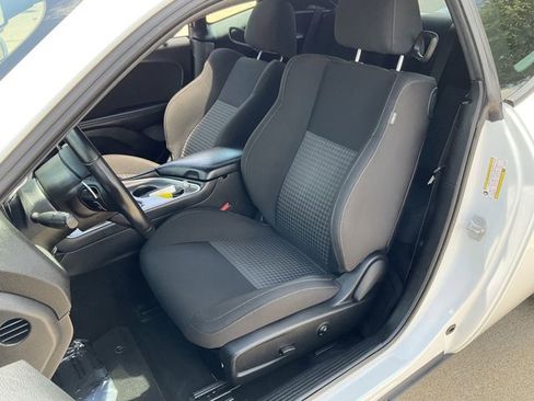 Used 2021 Dodge Challenger GT RWD image 8