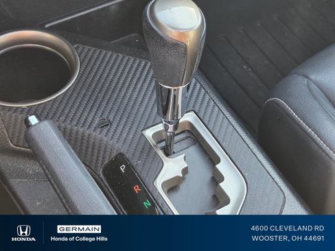 Used 2015 Toyota RAV4 Limited AWD/4WD image 37