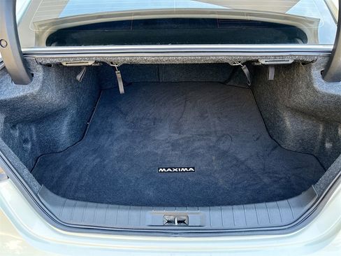 Used 2021 Nissan Maxima SR w/ Sport Mat Group image 26