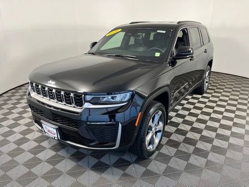 Used 2026 Jeep Grand Cherokee L Limited w/ MOPAR Finishing Package AWD/4WD image 3