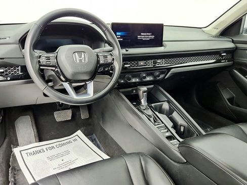 Used 2023 Honda Accord Touring image 13