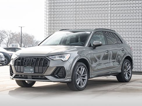 Certified 2025 Audi Q3 2.0T Premium w/ Convenience Package image 7