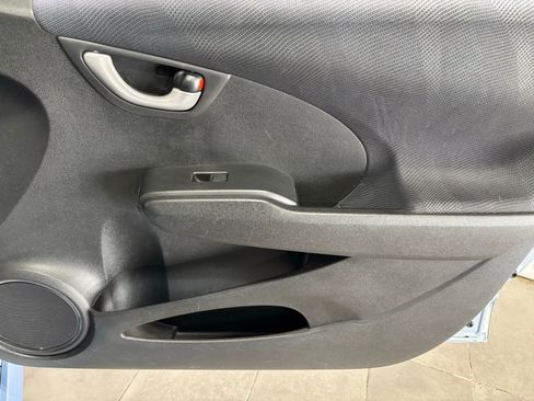 Used 2010 Honda Fit Sport image 16