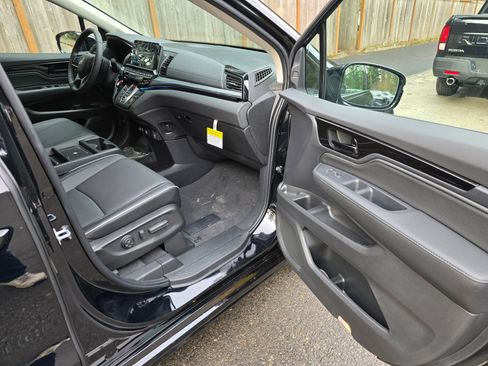 New 2026 Honda Odyssey Elite image 12