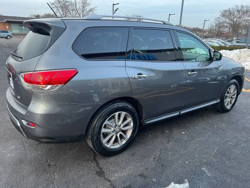 Used 2015 Nissan Pathfinder SV image 13