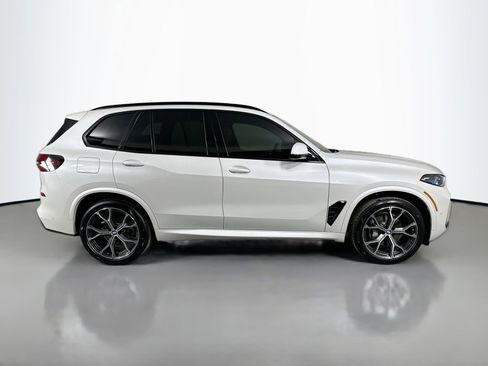 New 2026 BMW X5 xDrive40i w/ M Sport Package image 4