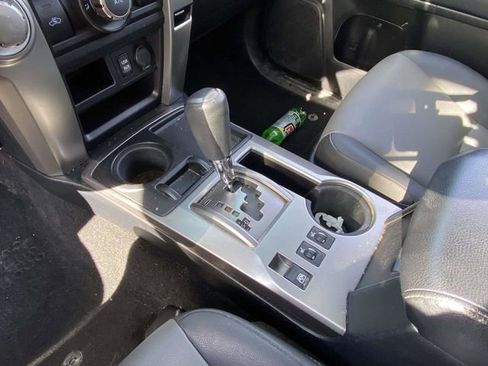 Used 2019 Toyota 4Runner SR5 Premium image 19