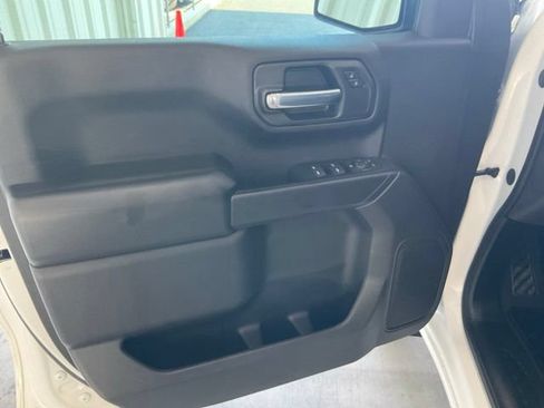 Used 2023 Chevrolet Silverado 1500 Custom Trail Boss AWD/4WD image 4