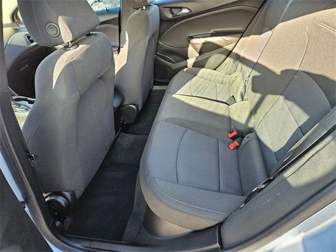 Used 2018 Chevrolet Cruze LS image 13