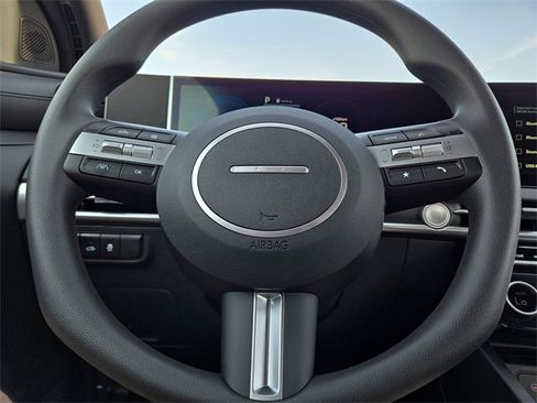 New 2025 Hyundai Santa Cruz SEL image 16