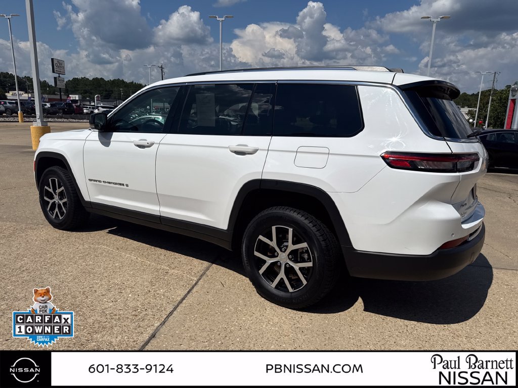 Used 2023 Jeep Grand Cherokee L Limited AWD/4WD image 12