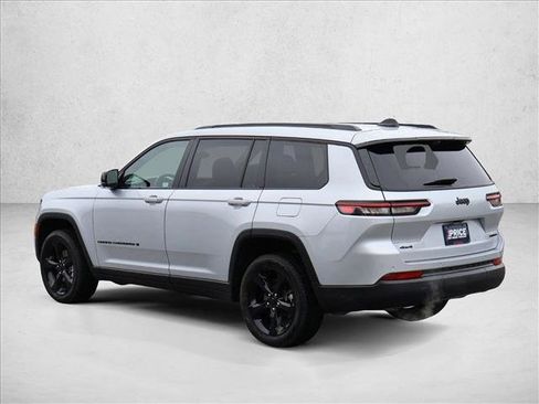 Used 2025 Jeep Grand Cherokee L Limited w/ Luxury Tech Group II AWD/4WD image 8