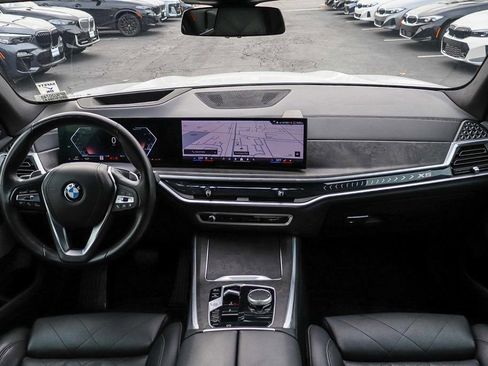 Used 2024 BMW X5 xDrive40i image 12