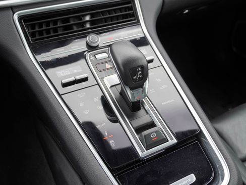 Certified 2023 Porsche Panamera Platinum Edition RWD image 26