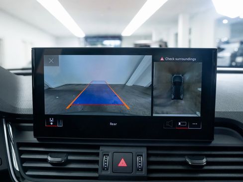 Used 2025 Audi Q5 e Premium Plus image 13