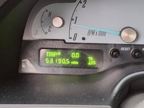 Used 2002 Ford Thunderbird Deluxe image 16