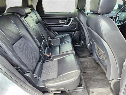Used 2019 Land Rover Discovery Sport SE AWD/4WD image 19