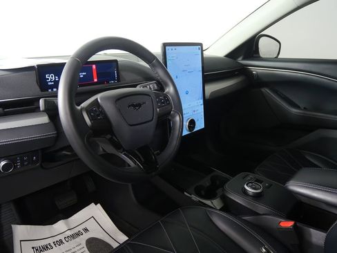 Used 2022 Ford Mustang Mach-E Select image 12