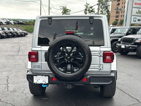 Certified 2023 Jeep Wrangler Unlimited Sahara w/ Cold Weather Group AWD/4WD image 8