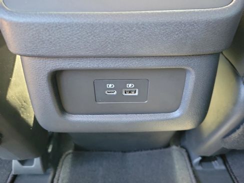 New 2025 Nissan Pathfinder SL image 16