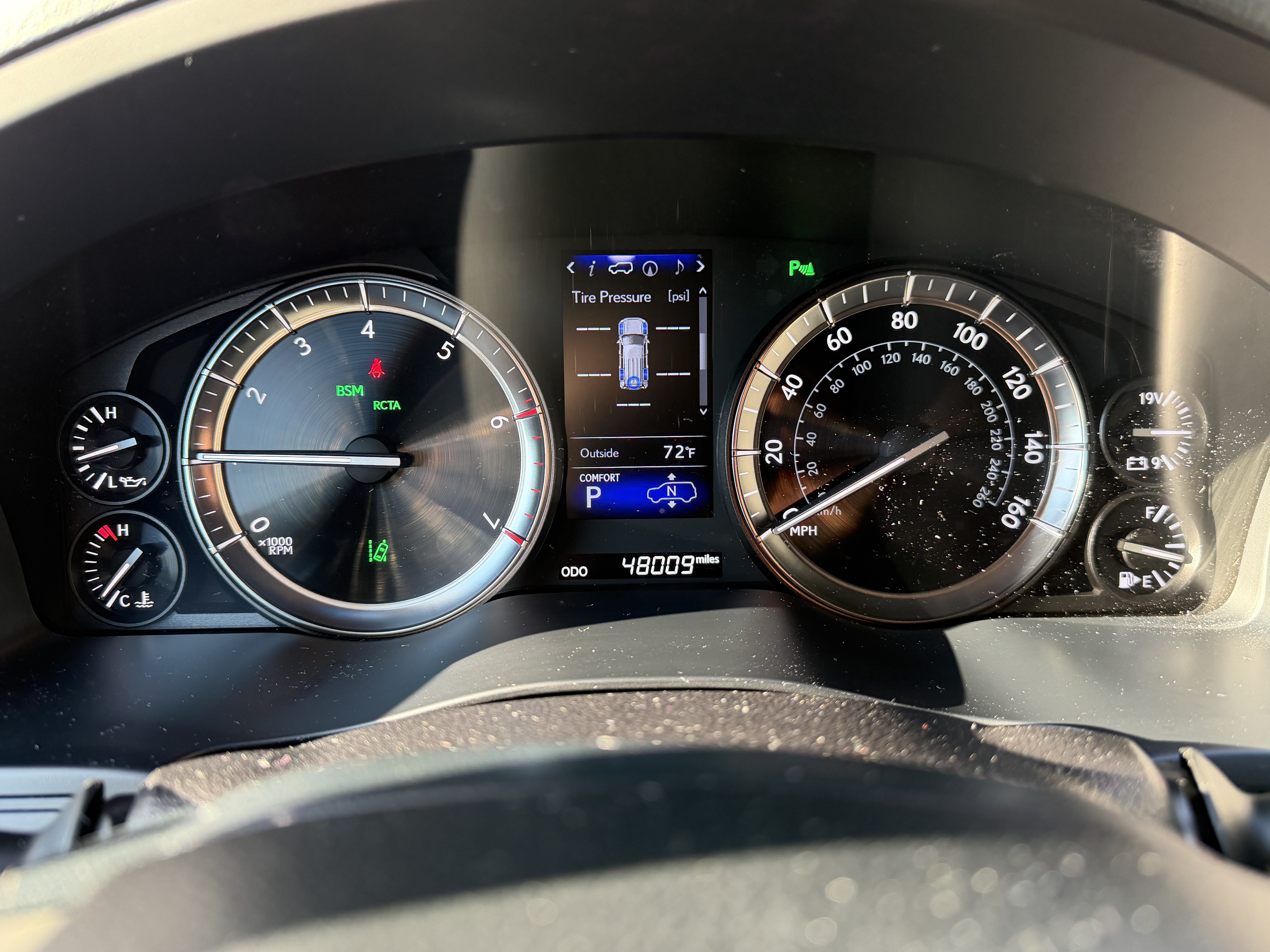 Used 2017 Lexus LX 570 4WD w/ Luxury Package image 22