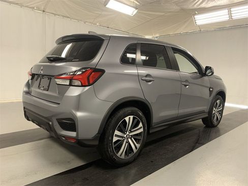 Used 2020 Mitsubishi Outlander Sport ES image 5