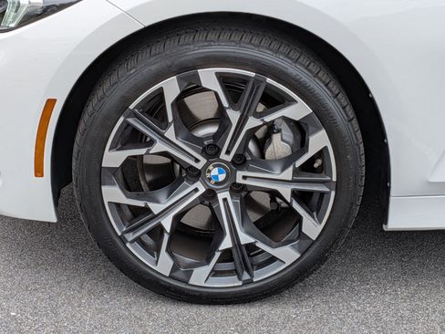 Used 2025 BMW 330i xDrive Sedan w/ Convenience Package AWD/4WD image 10