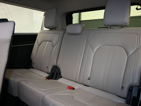 Used 2024 Ford Expedition Max Limited image 25