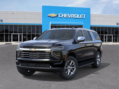 New 2026 Chevrolet Suburban Premier image 6